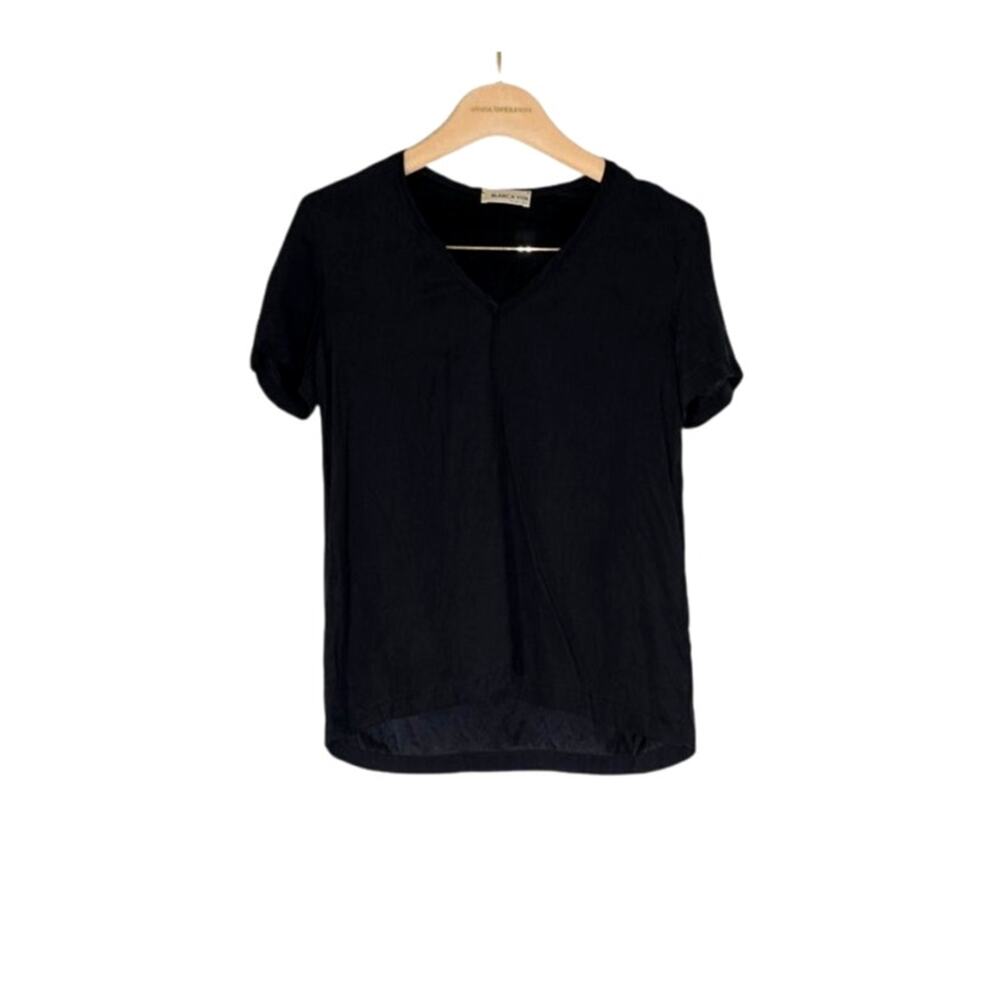 Blanca Vita - V-Neck Stretch-Silk Short Sleeve T-Shirt Top in Black / 40 IT (XS)